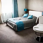 Otel Santorini 3*