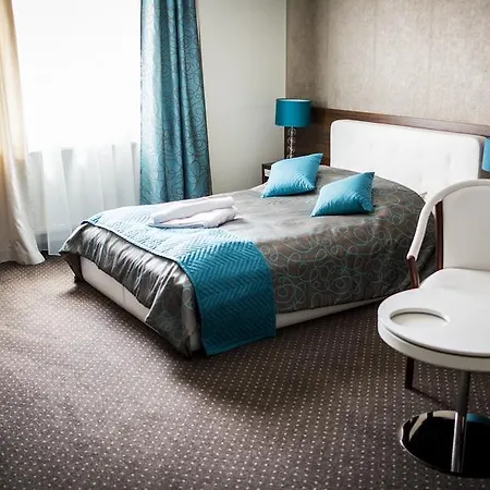 Hotel Santorini 3*