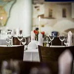 Hotel Santorini 3*