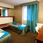 Santorini 3*